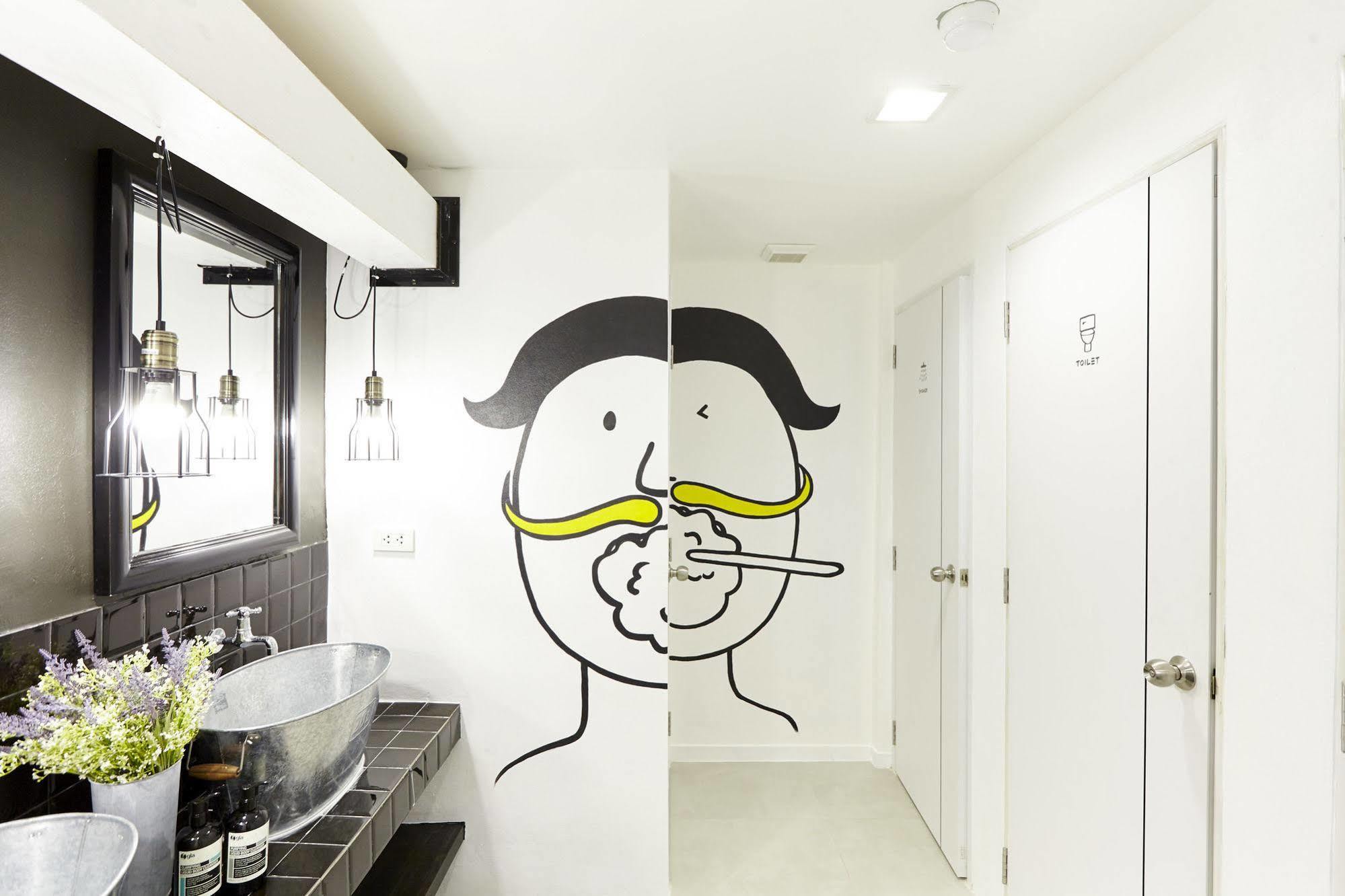 Liveitup Asok By D Varee Bangkok Exterior foto